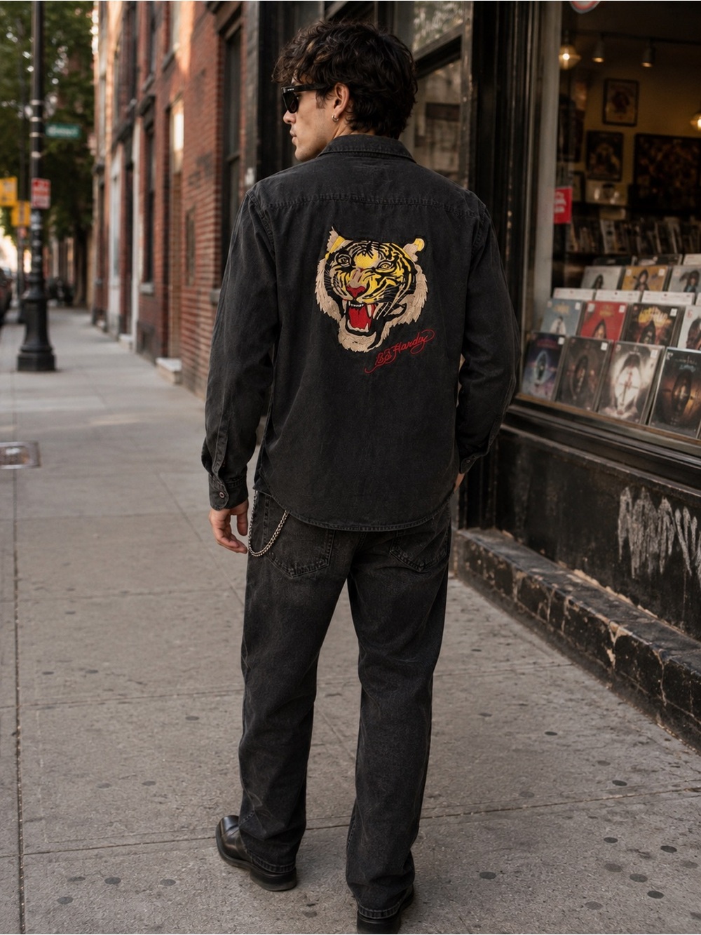 Ed Hardy Tiger Embroidered Shirt Men’s L Black Y2K Tattoo Streetwear